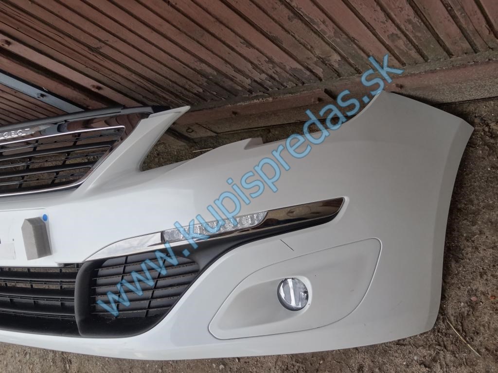Predný nárazník Peugeot 308 LED  